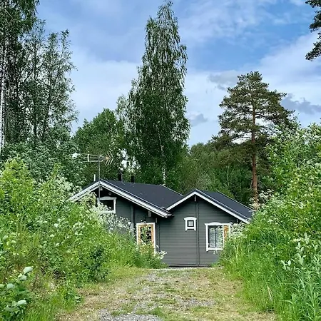 Fabulous With Beautiful Lake Views *