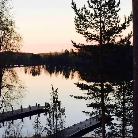 Fabulous With Beautiful Lake Views *