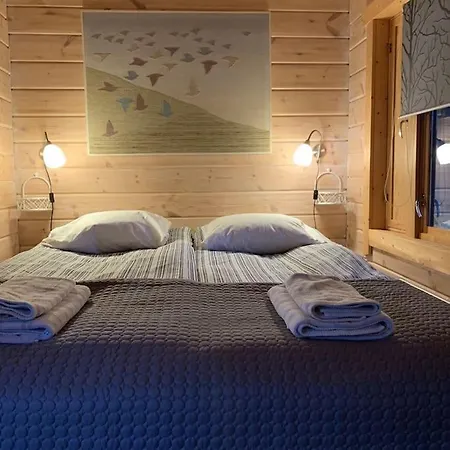 Fabulous With Beautiful Lake Views