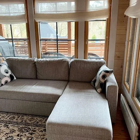 Fabulous With Beautiful Lake Views Apartment