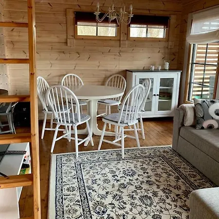 Fabulous With Beautiful Lake Views *